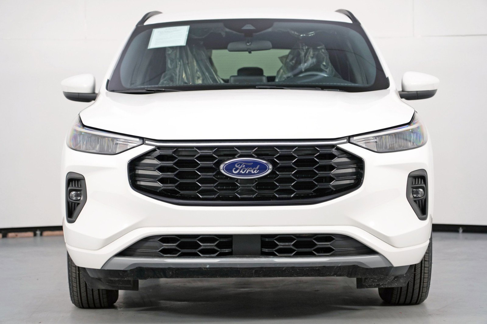 Used 2024 Ford Escape ST-Line Select image 6