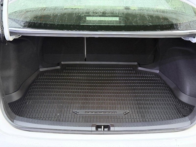 Used 2023 Toyota Corolla LE w/ LE Premium Package image 9