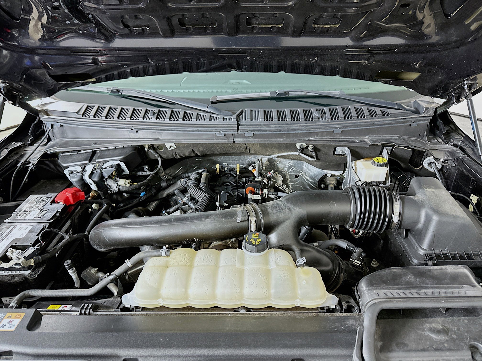 Used 2024 Ford Expedition XLT image 35