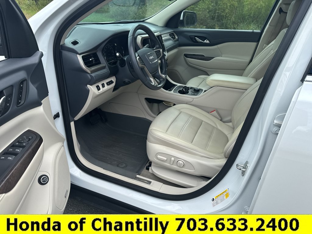 Used 2020 GMC Acadia Denali w/ Denali Ultimate Package AWD/4WD image 27