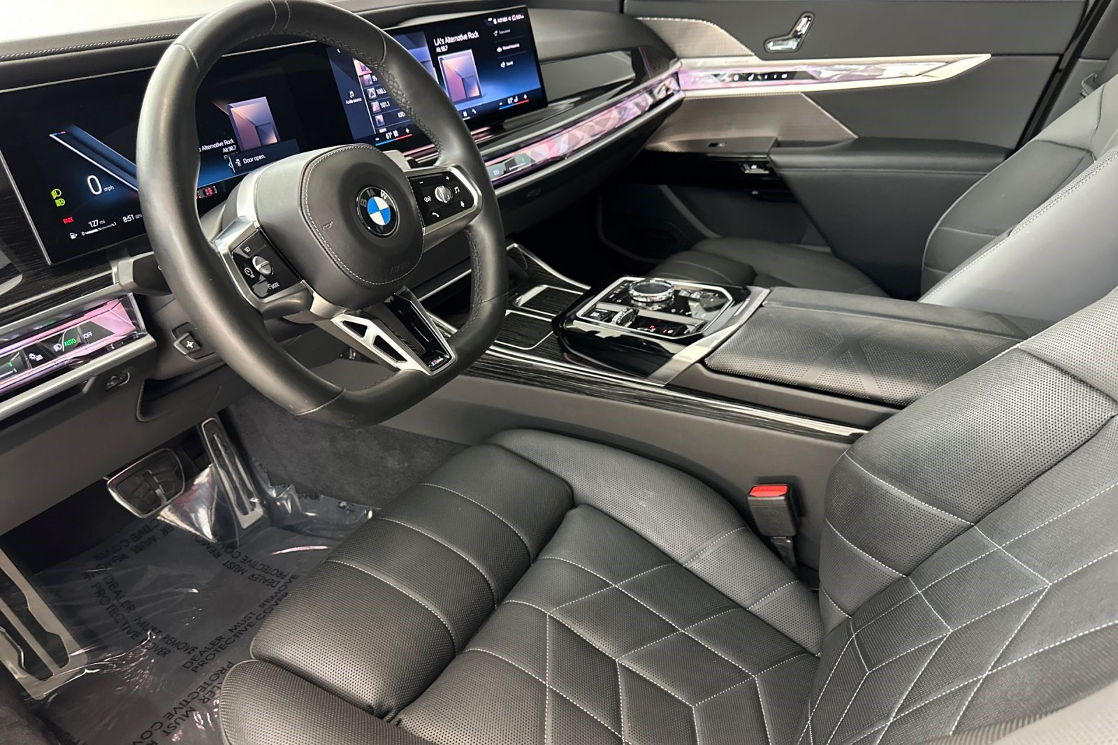Certified 2023 BMW 740i RWD image 4