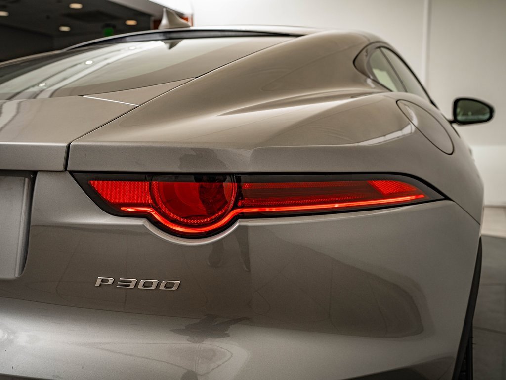 Used 2020 Jaguar F-TYPE Coupe image 9