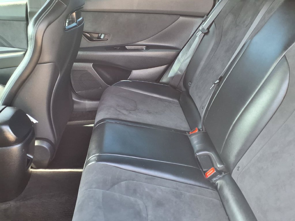 Used 2025 Hyundai Elantra N FWD image 12