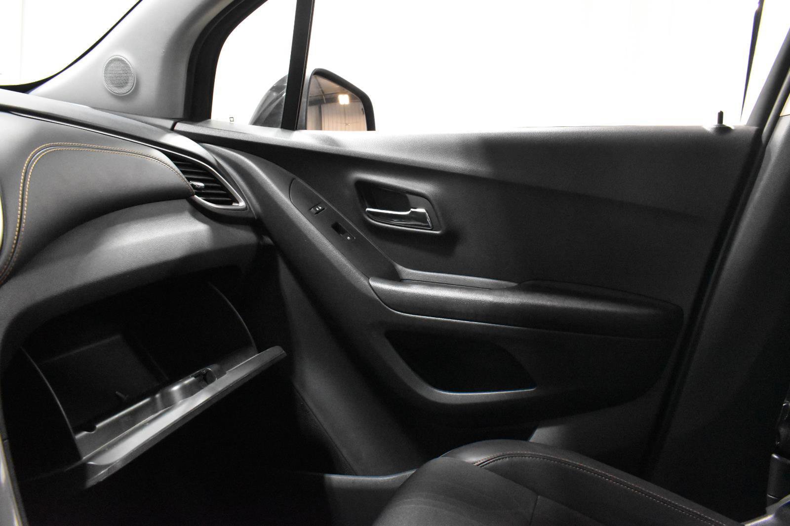 Used 2022 Chevrolet Trax LT image 19