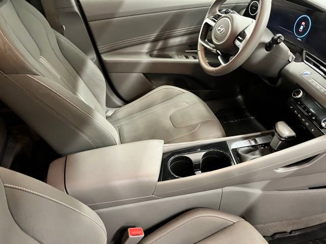 Used 2023 Hyundai Elantra SEL w/ Convenience Package FWD image 21
