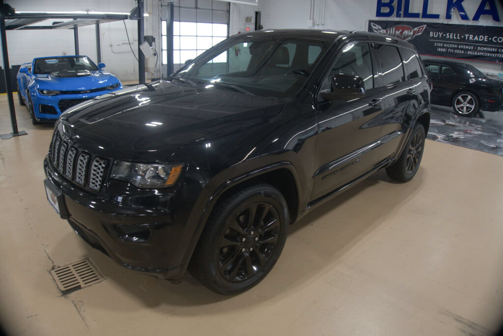 Used 2018 Jeep Grand Cherokee Altitude AWD/4WD image 1