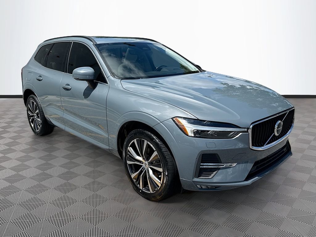 Used 2022 Volvo XC60 B5 Momentum w/ Climate Package image 4