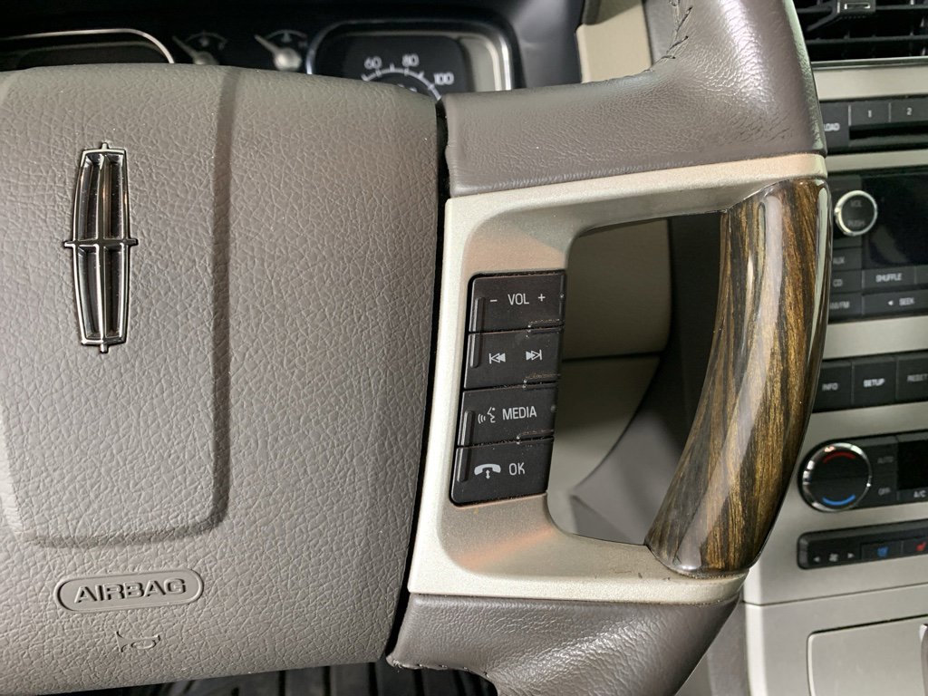 Used 2008 Lincoln MKX Base image 19