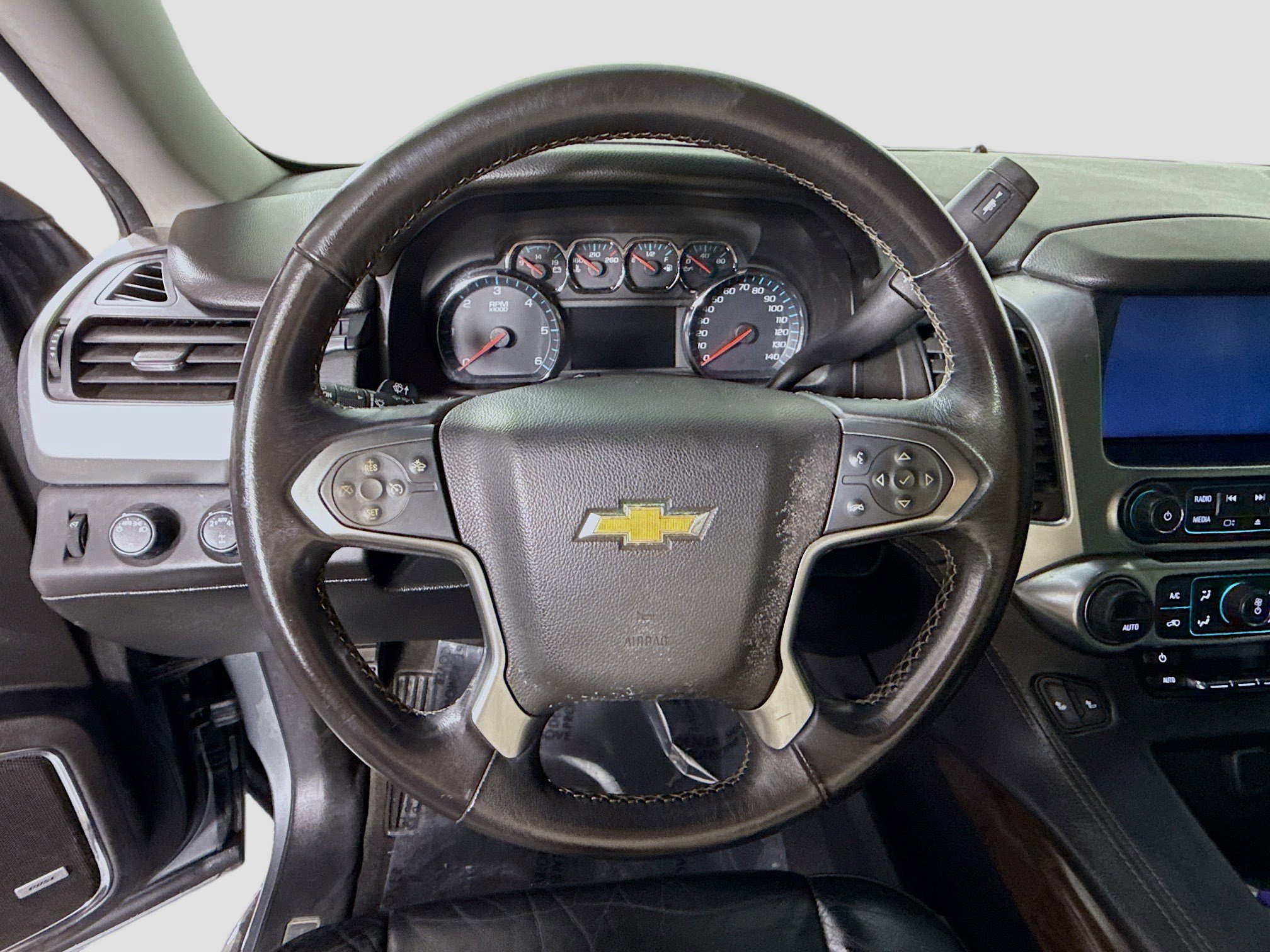 Used 2019 Chevrolet Suburban LT AWD/4WD image 13