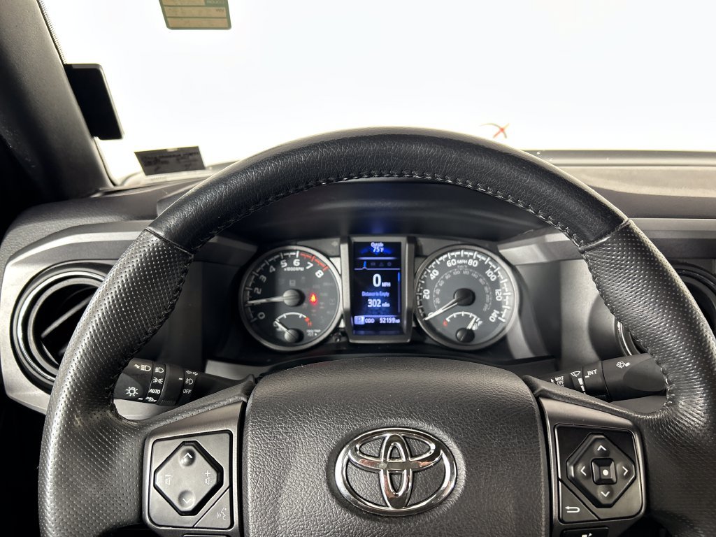 Used 2021 Toyota Tacoma TRD Off-Road AWD/4WD image 14