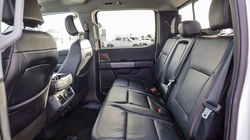 Used 2022 Ford F150 Lariat w/ Trailer Tow Package image 19