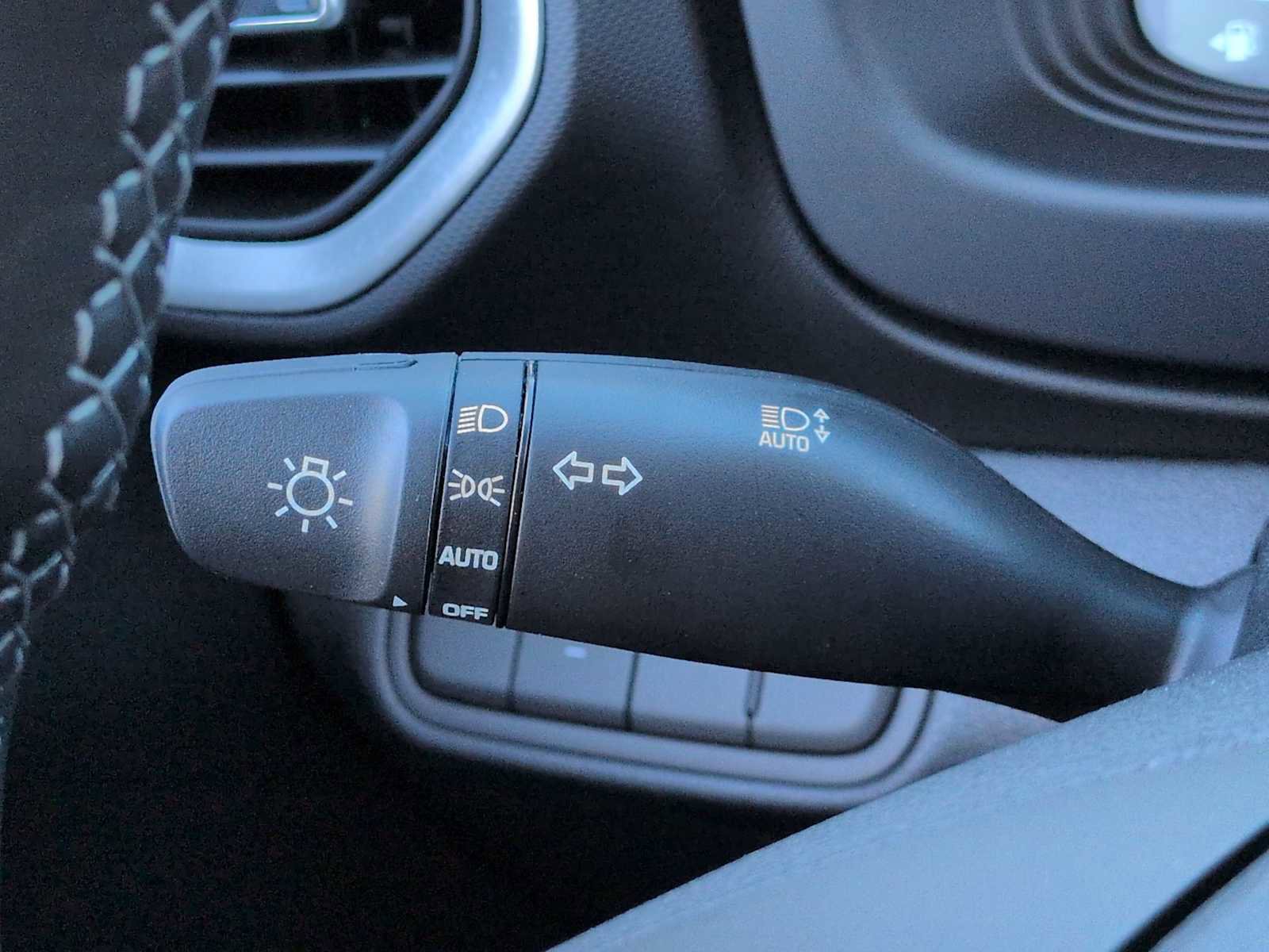 Certified 2026 Hyundai Venue SEL image 27