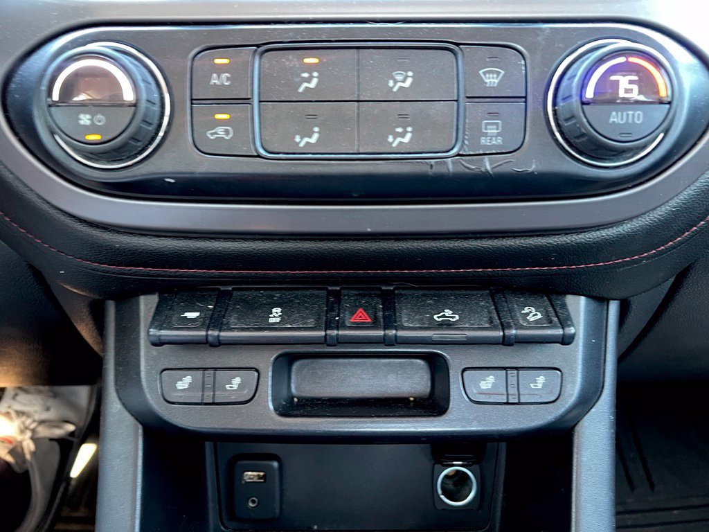 Used 2016 GMC Canyon SLE w/ All Terrain Package AWD/4WD image 20