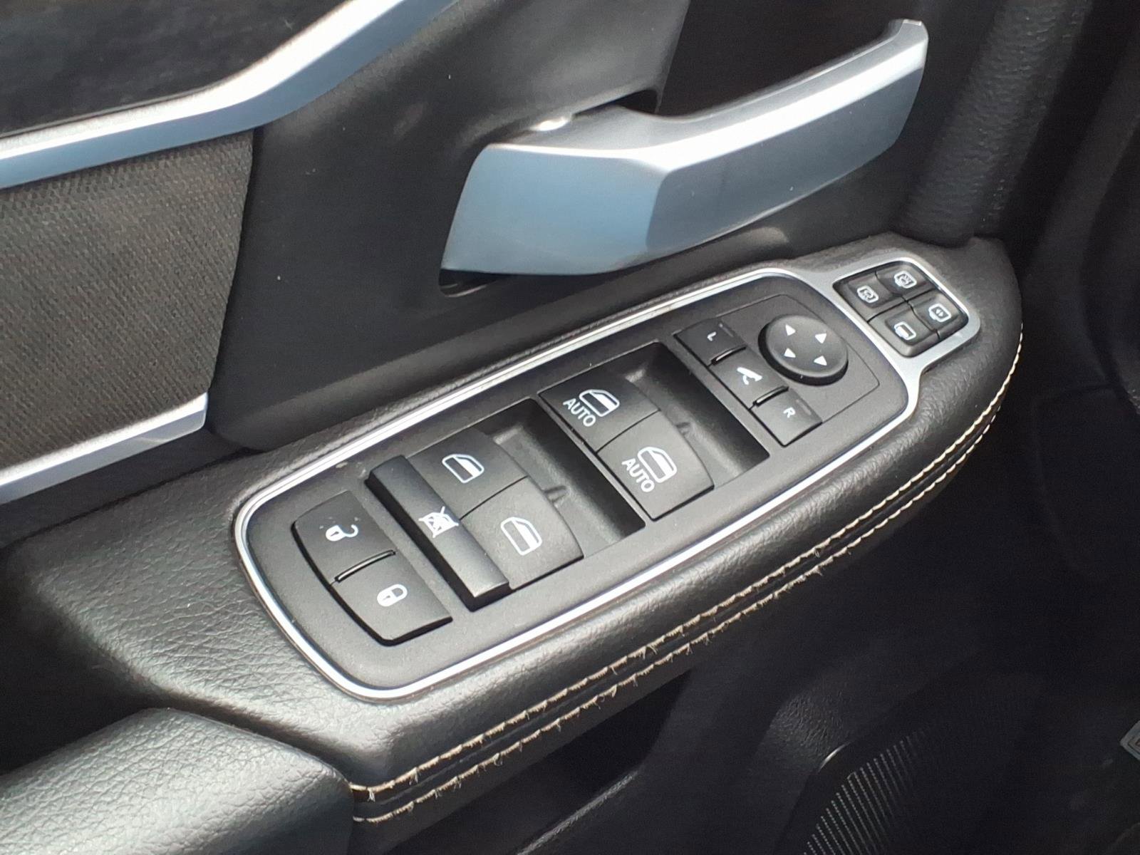 Used 2024 RAM 3500 Big Horn image 18