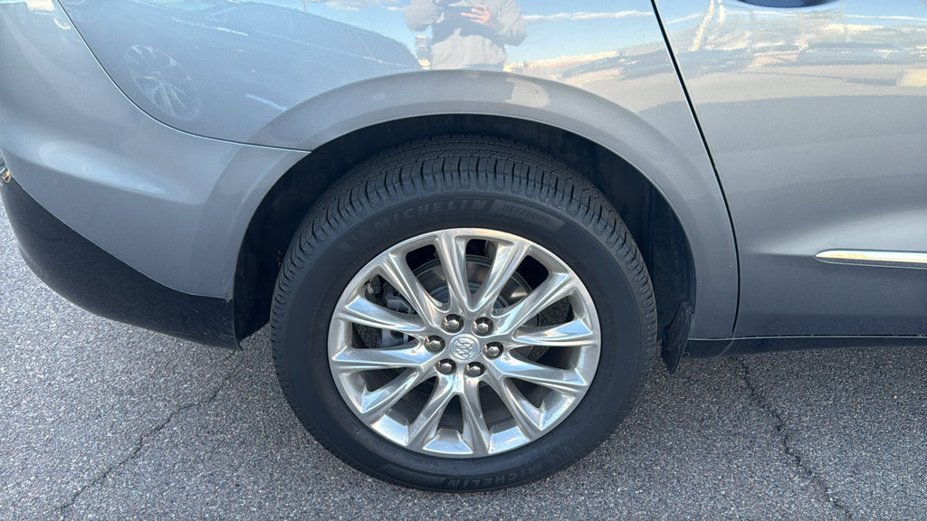 Used 2021 Buick Enclave Essence w/ Sound and Sites Package FWD image 26