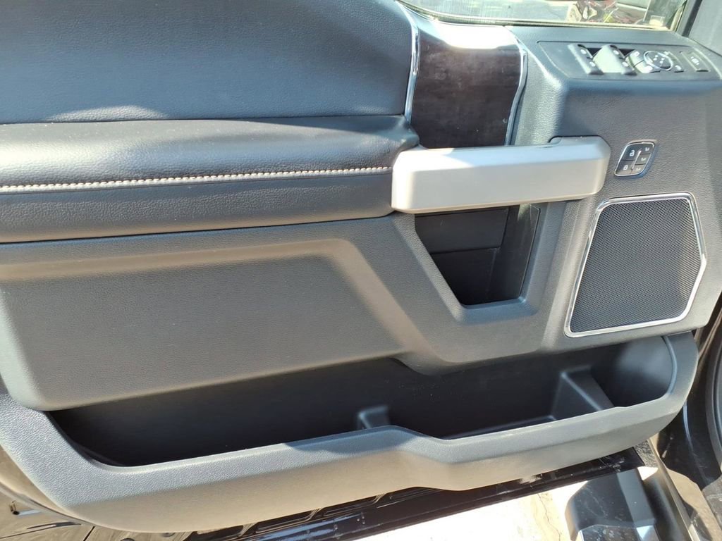 Used 2022 Ford F250 Lariat w/ Chrome Package AWD/4WD image 13