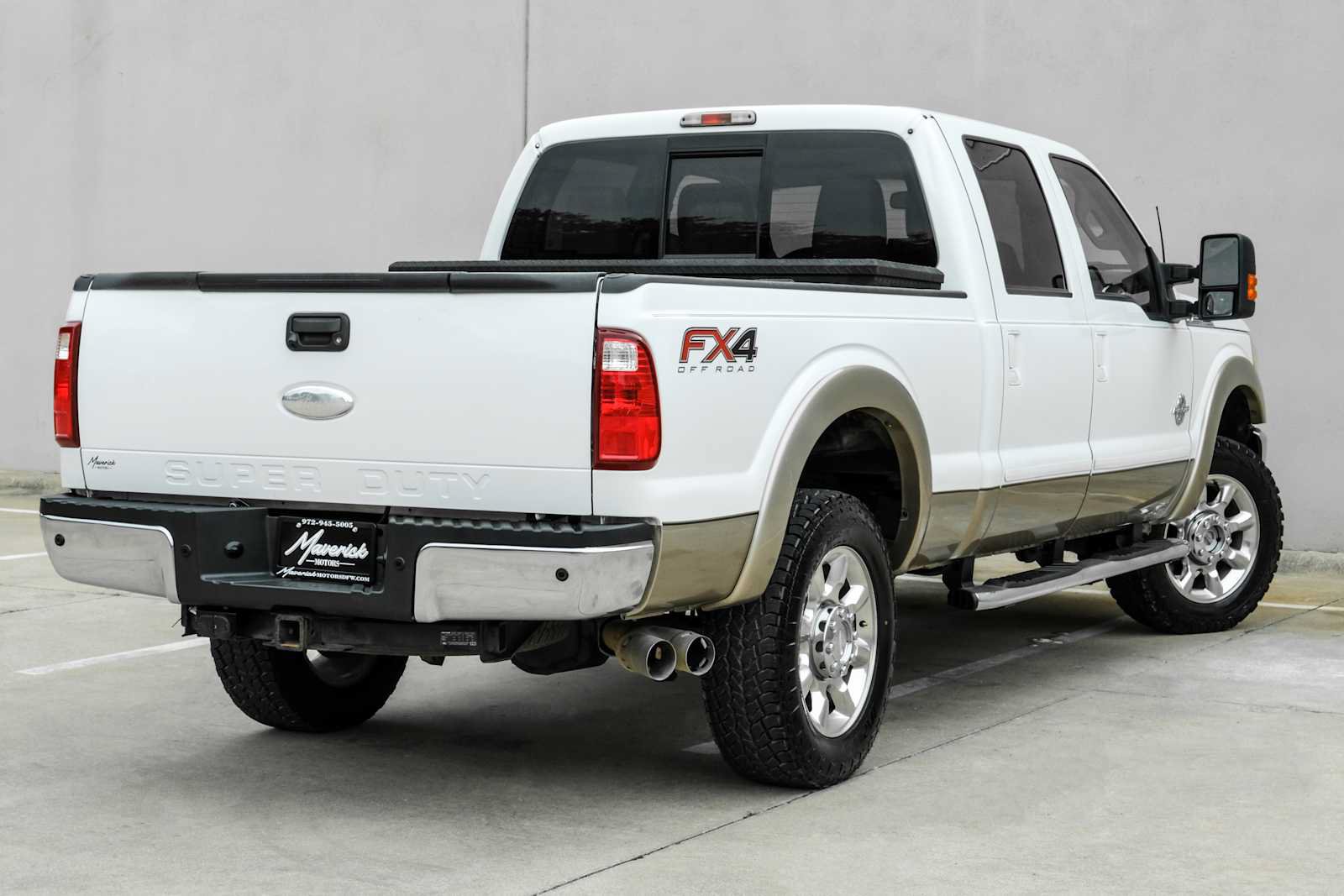 Used 2012 Ford F250 Lariat w/ FX4 Off Road Pkg AWD/4WD image 8