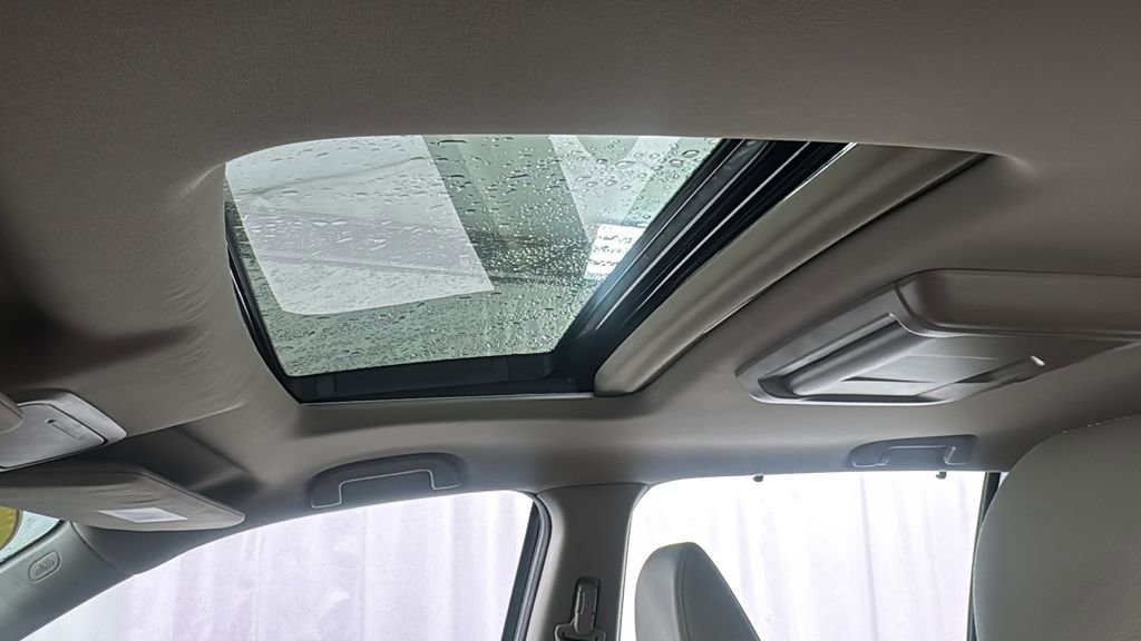 Used 2016 Honda Pilot Touring image 39