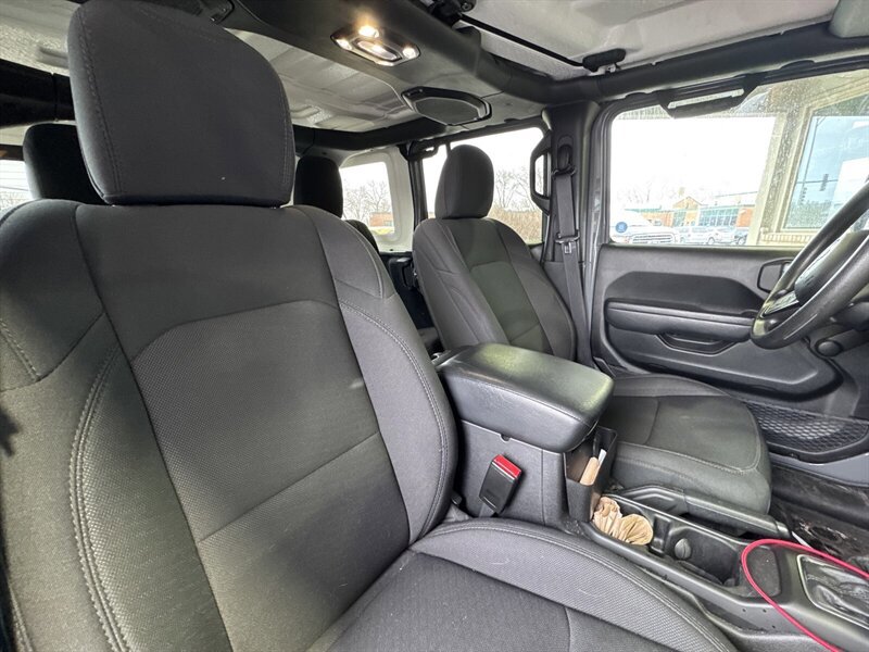 Used 2023 Jeep Wrangler Sport image 17