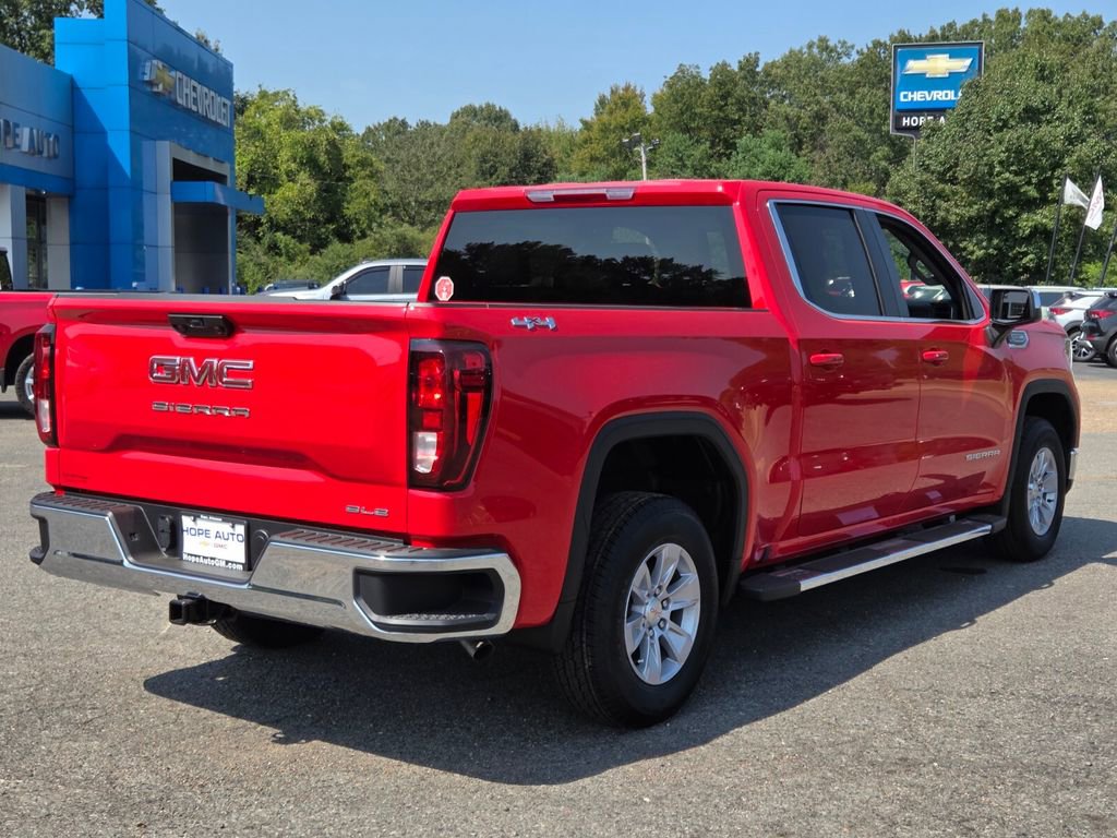 New 2026 GMC Sierra 1500 SLE image 4