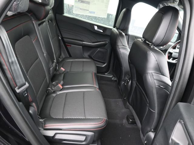 New 2026 Ford Escape ST-Line w/ Cold Weather Package AWD/4WD image 9