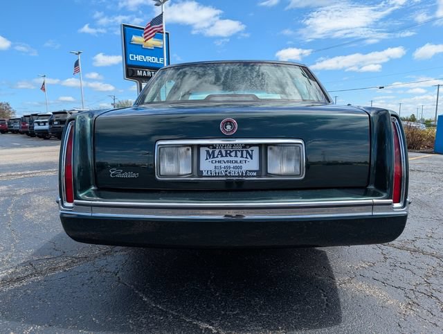 Used 1995 Cadillac De Ville Sedan FWD image 4