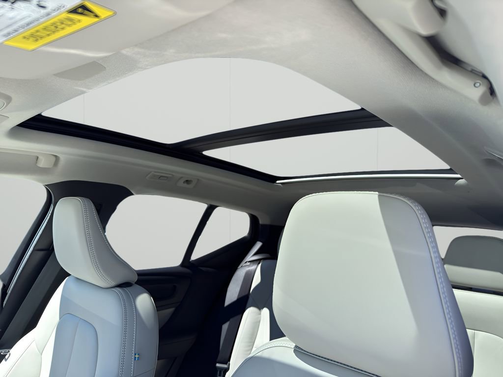 New 2026 Volvo XC40 B5 Plus w/ Protection Package Premier AWD/4WD image 11
