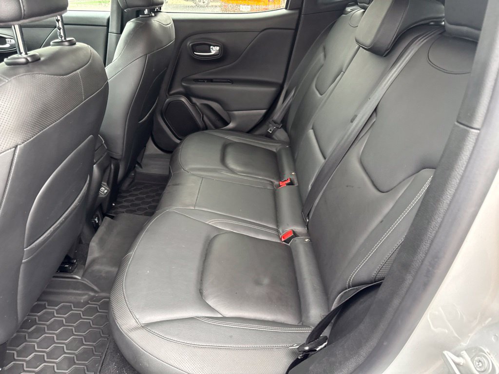 Used 2020 Jeep Renegade Altitude AWD/4WD image 31