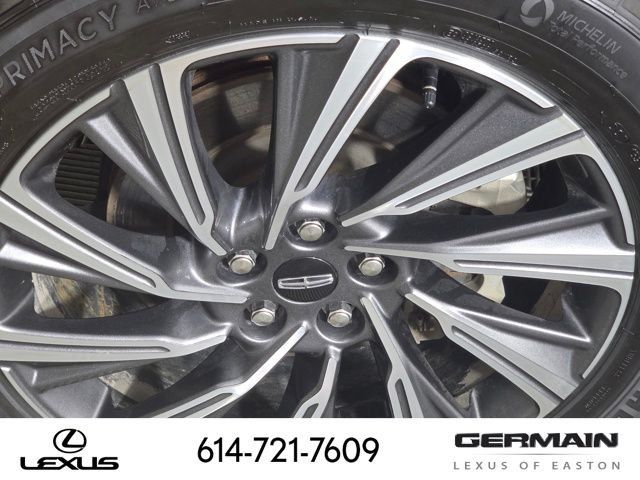 Used 2025 Lincoln Aviator AWD image 12