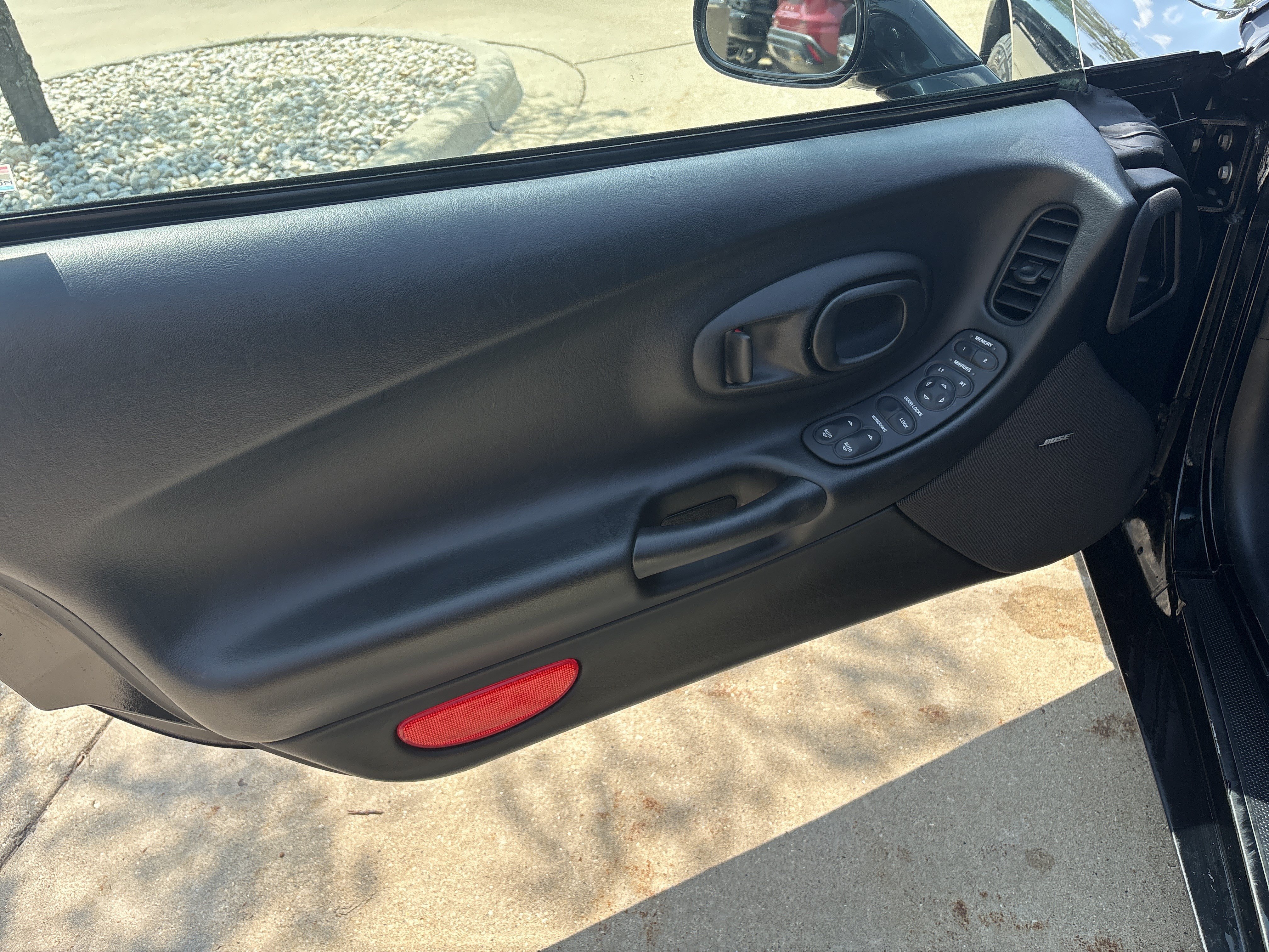 Used 2003 Chevrolet Corvette Convertible w/ Preferred Equipment Group1 RWD image 9