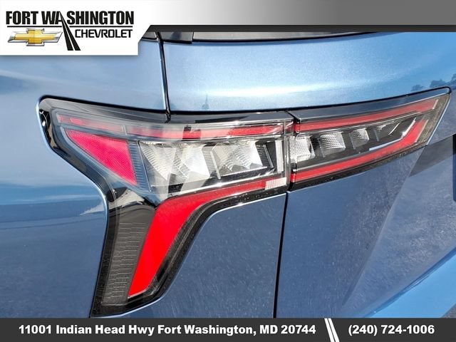 Used 2026 Chevrolet Equinox LT AWD/4WD image 8
