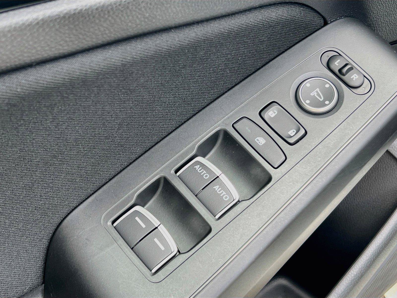 Certified 2022 Honda Civic EX image 21