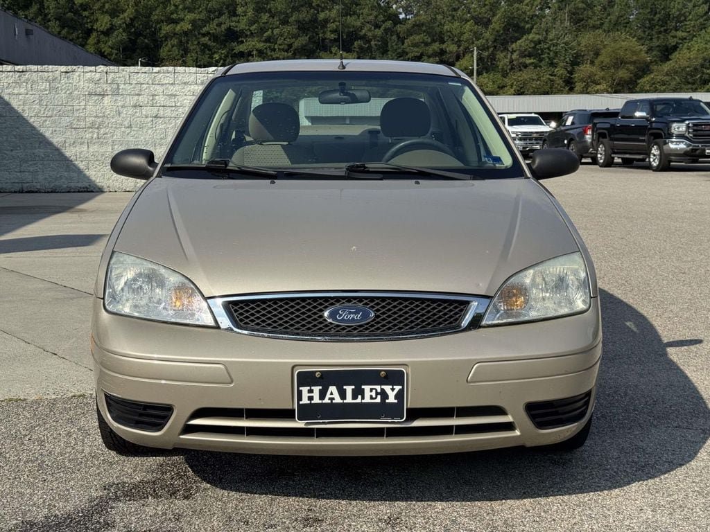Used 2007 Ford Focus S FWD image 25