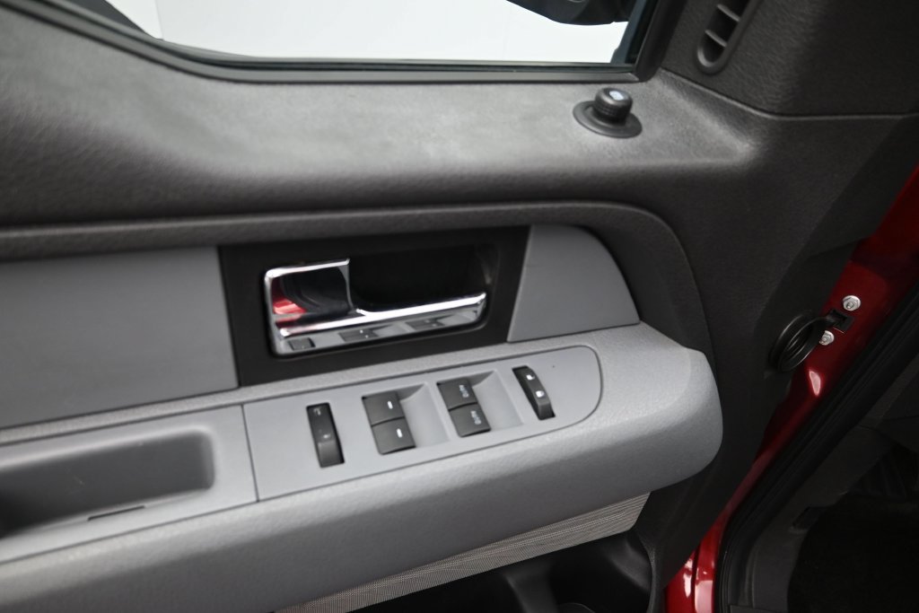 Used 2014 Ford F150 XLT w/ XLT Convenience Package RWD image 11