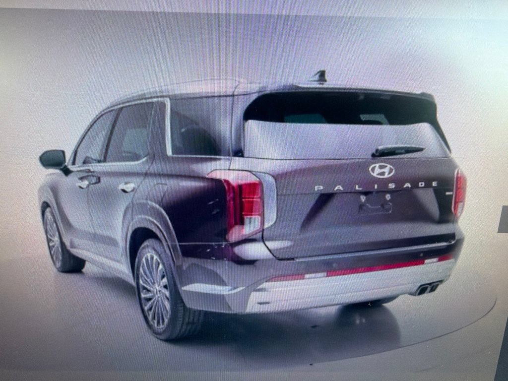 Used 2024 Hyundai Palisade Calligraphy AWD/4WD image 5