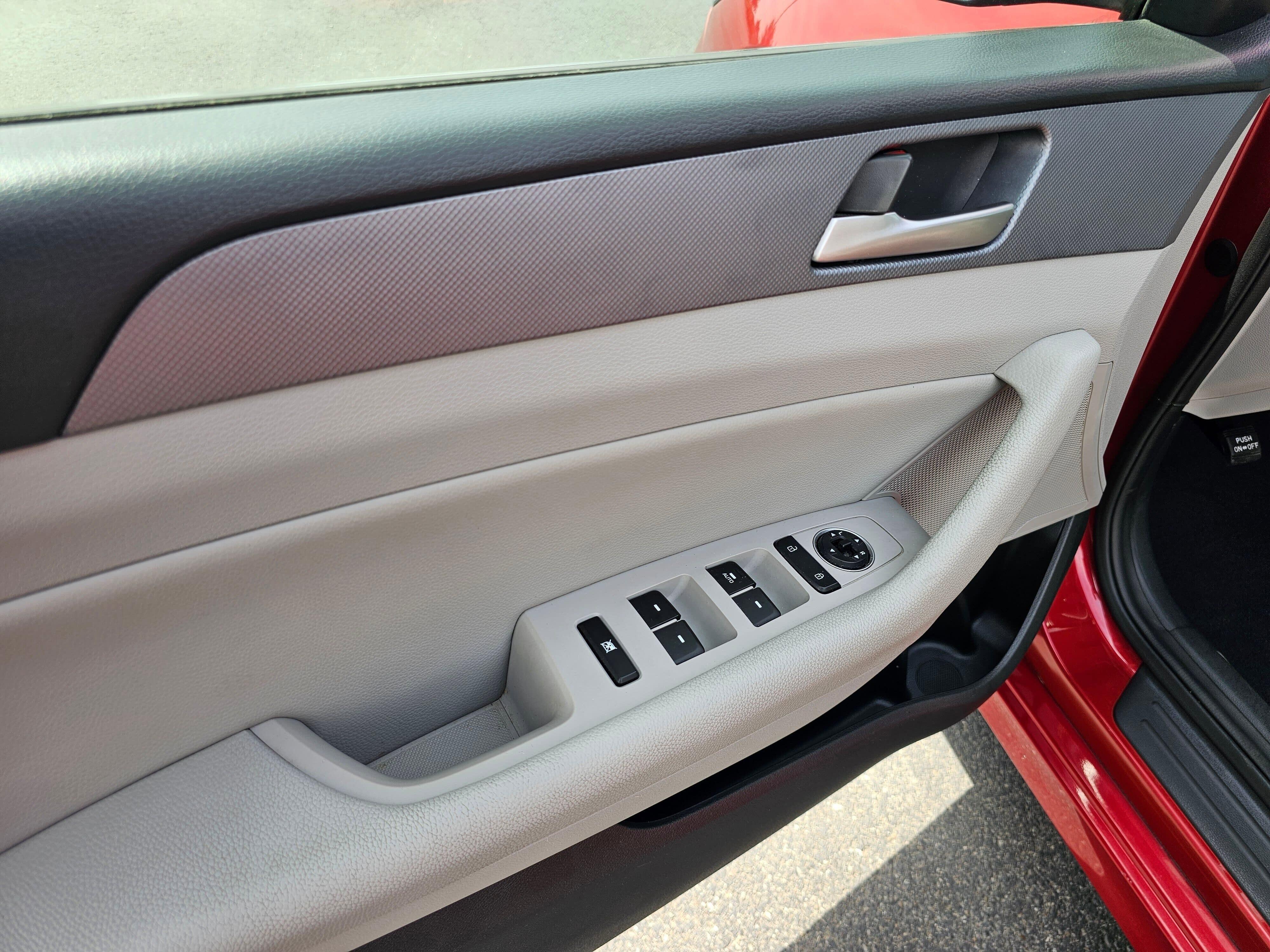Used 2018 Hyundai Sonata SEL FWD image 21