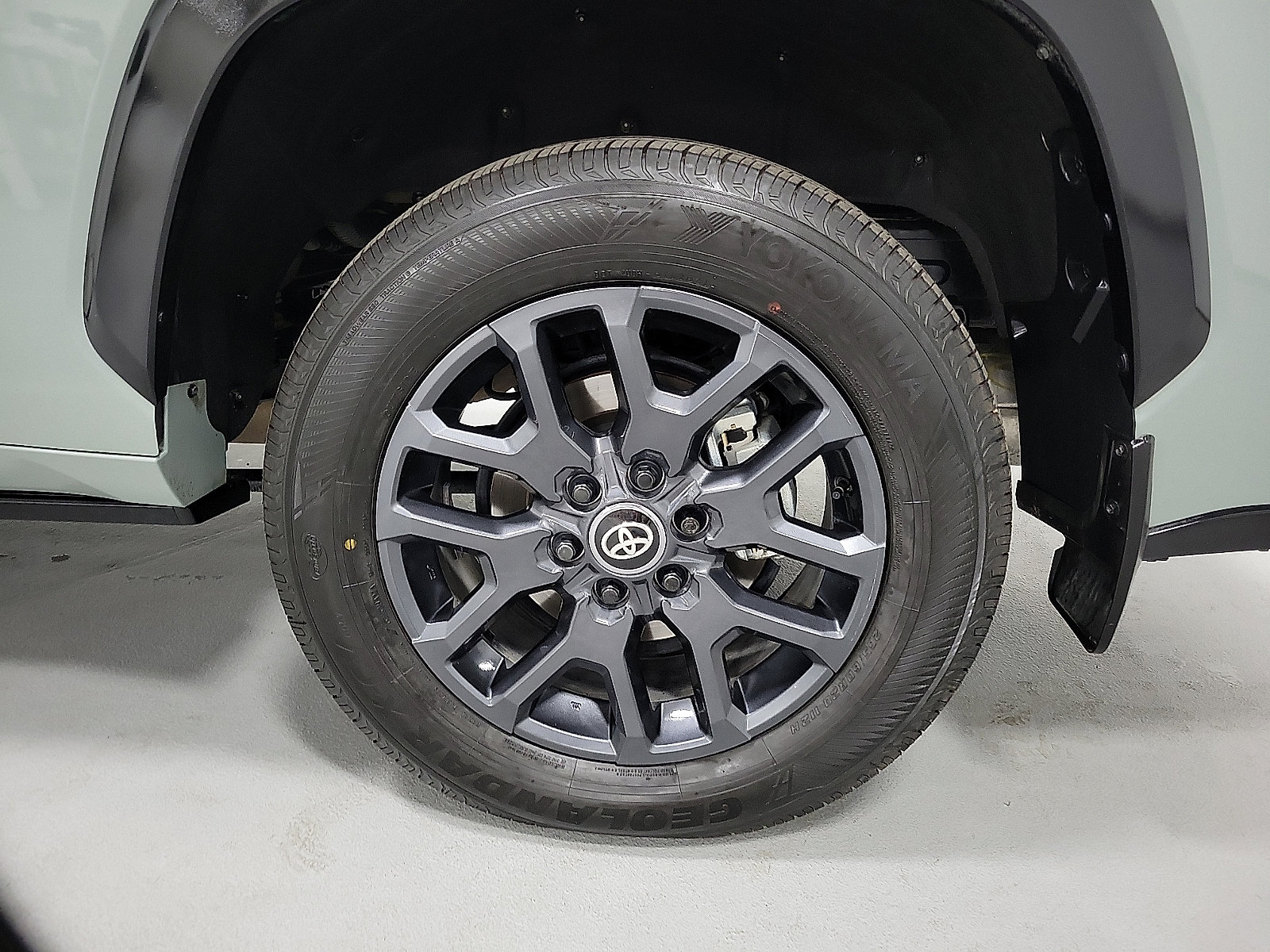 Certified 2025 Toyota Sequoia Platinum AWD/4WD image 20