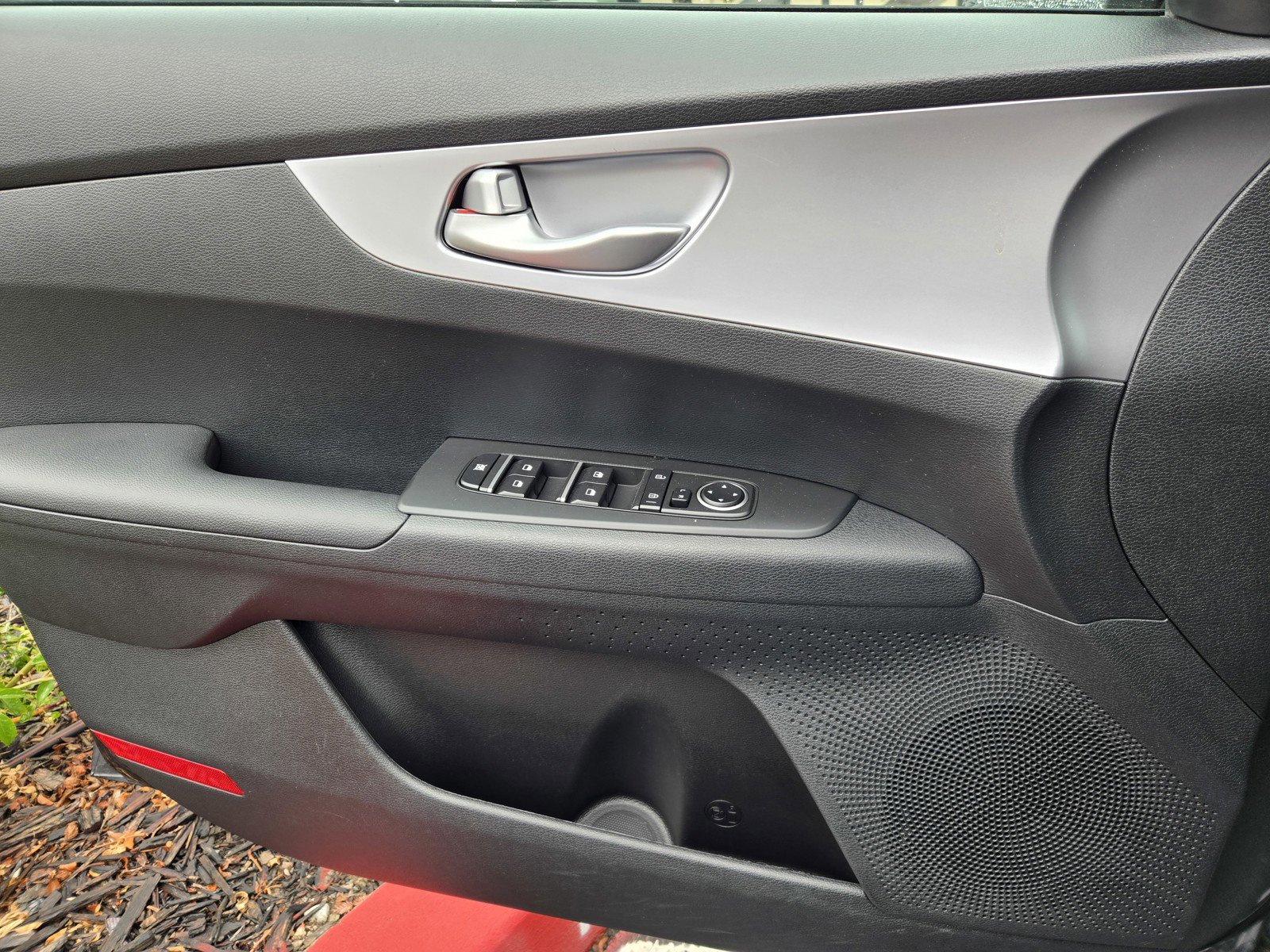 Certified 2022 Kia Forte LXS image 24