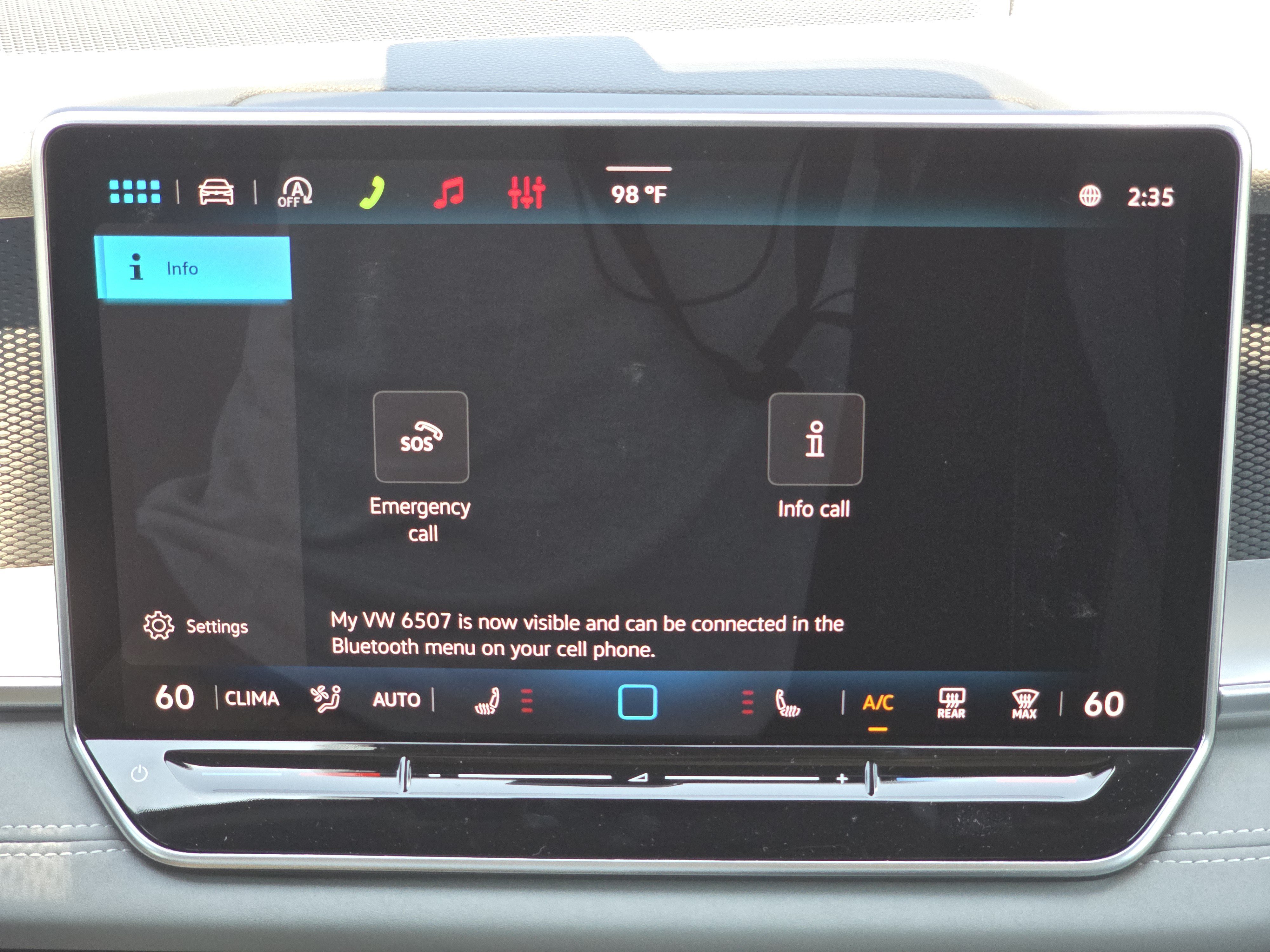 New 2026 Volkswagen Tiguan SE R-Line AWD/4WD image 12