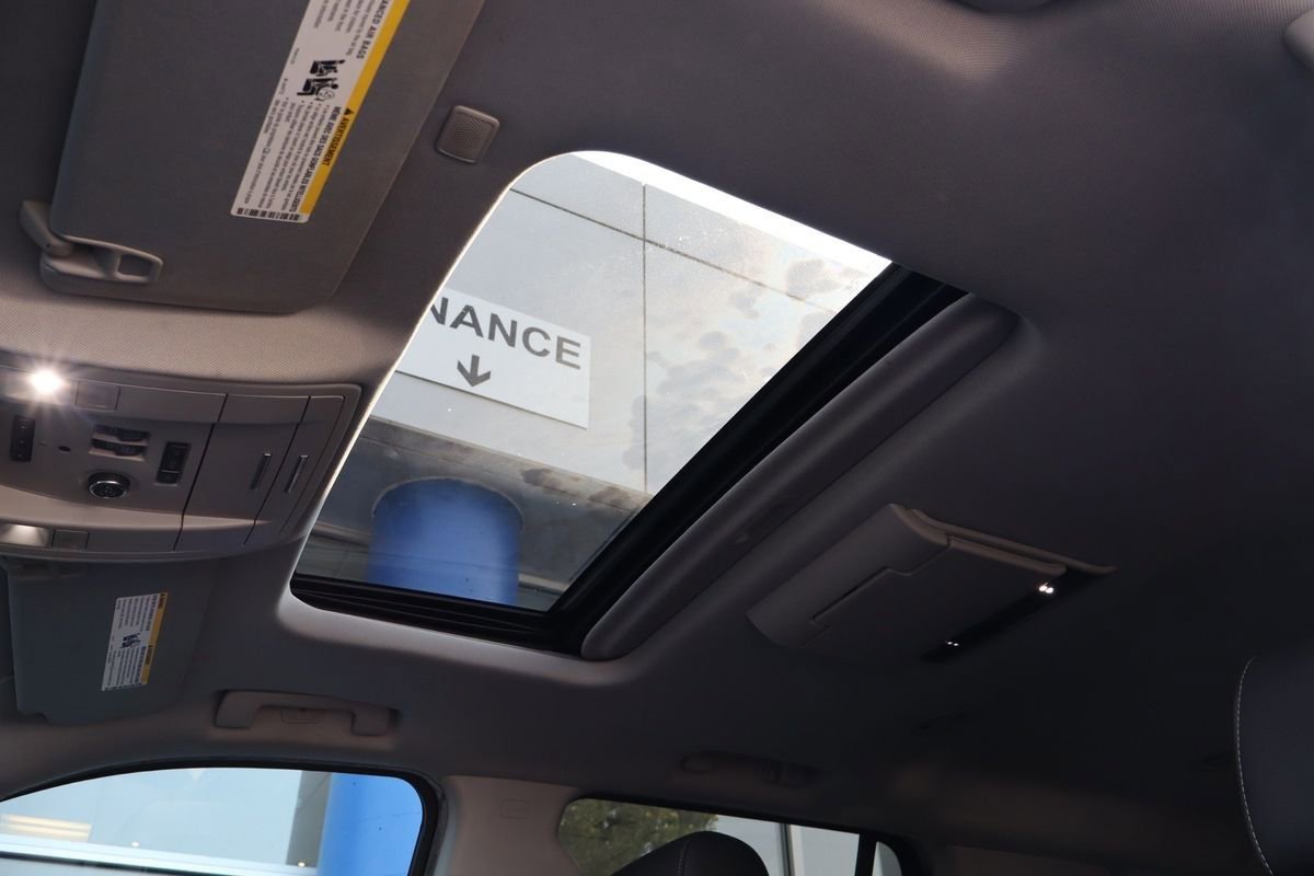 Used 2018 Chevrolet Tahoe Premier image 31