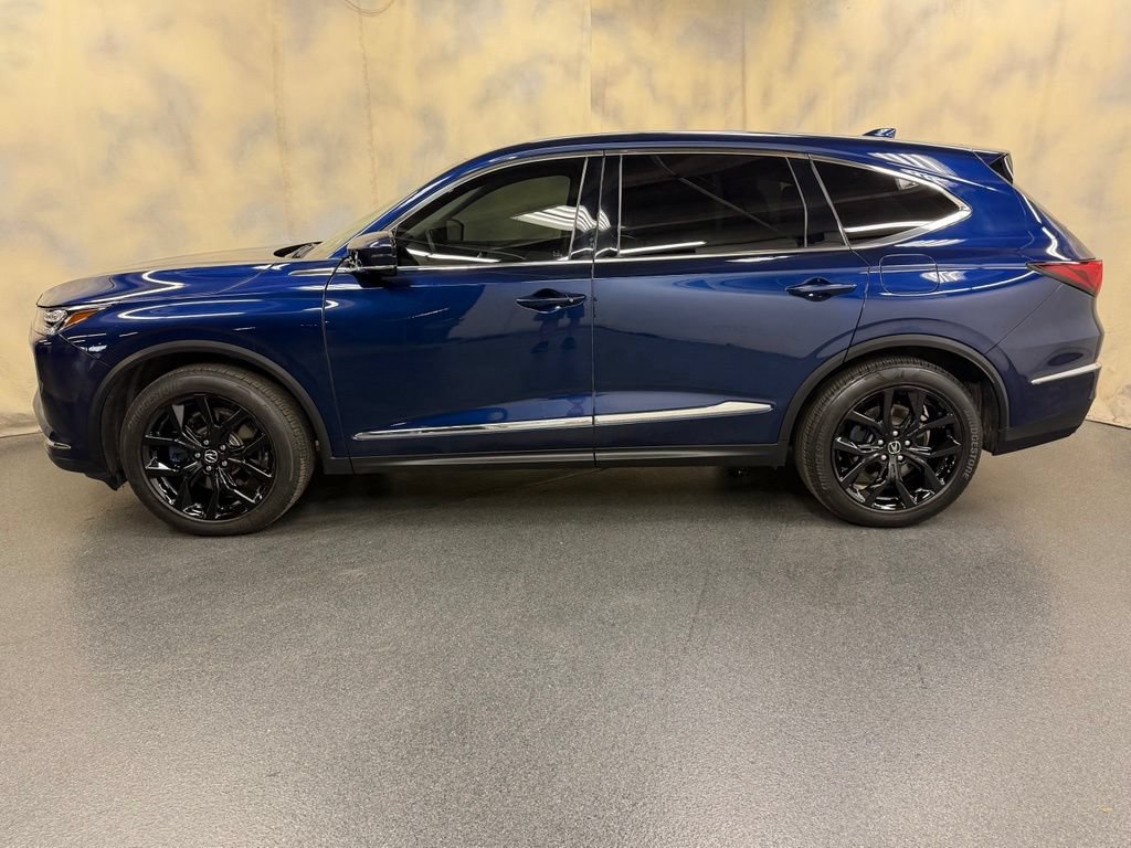 Certified 2023 Acura MDX w/ Technology Package AWD/4WD image 3