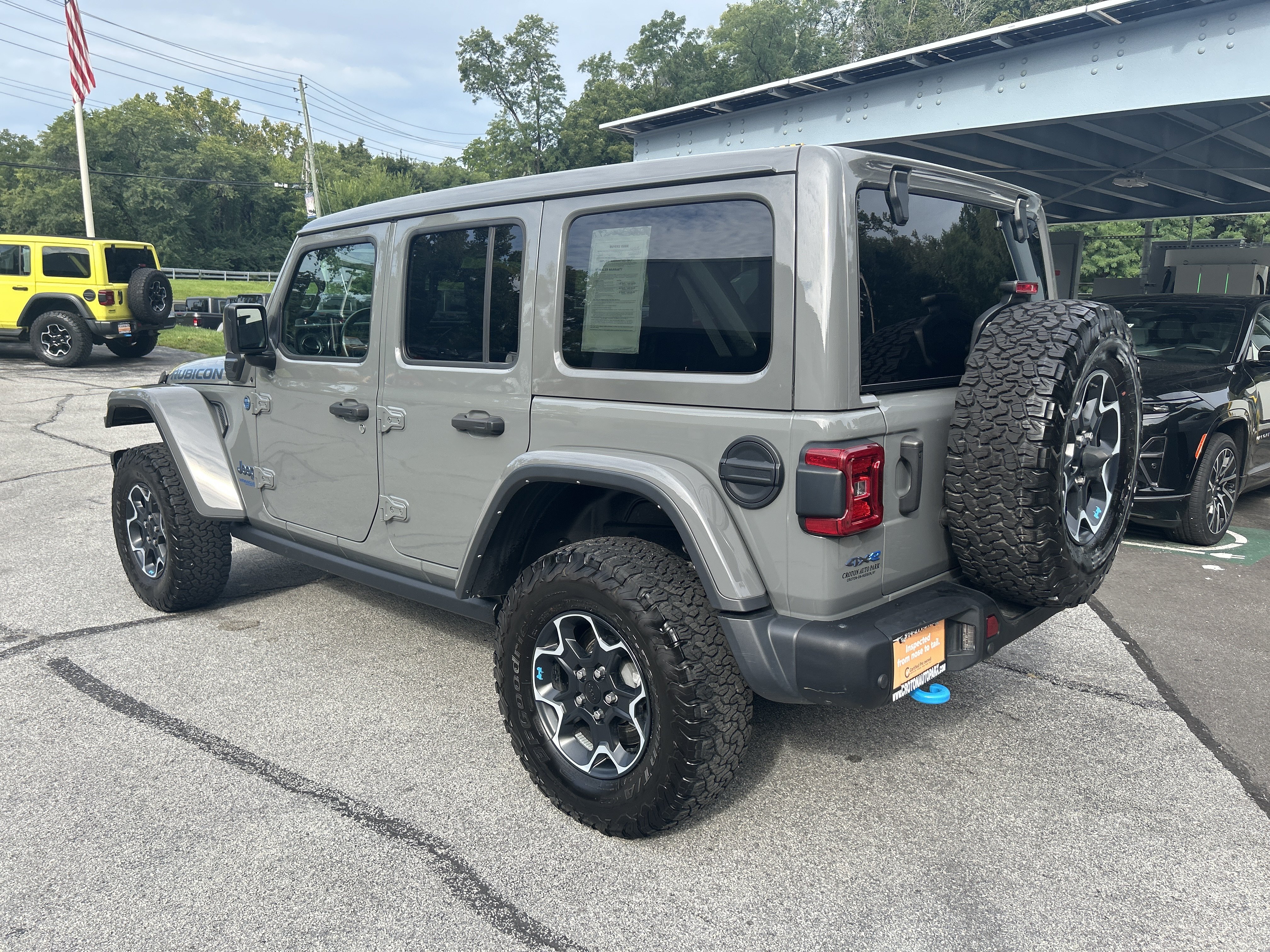 Certified 2022 Jeep Wrangler Unlimited Rubicon 4xe w/ Steel Bumper Group AWD/4WD image 9