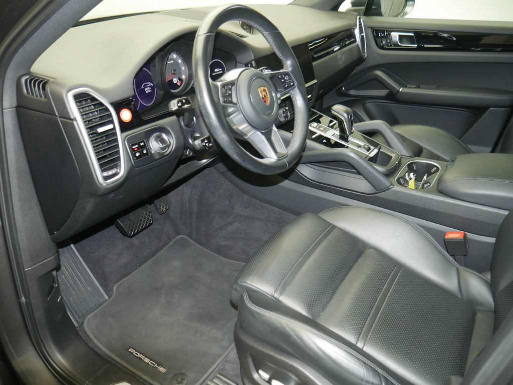 Certified 2021 Porsche Cayenne Coupe AWD/4WD image 5