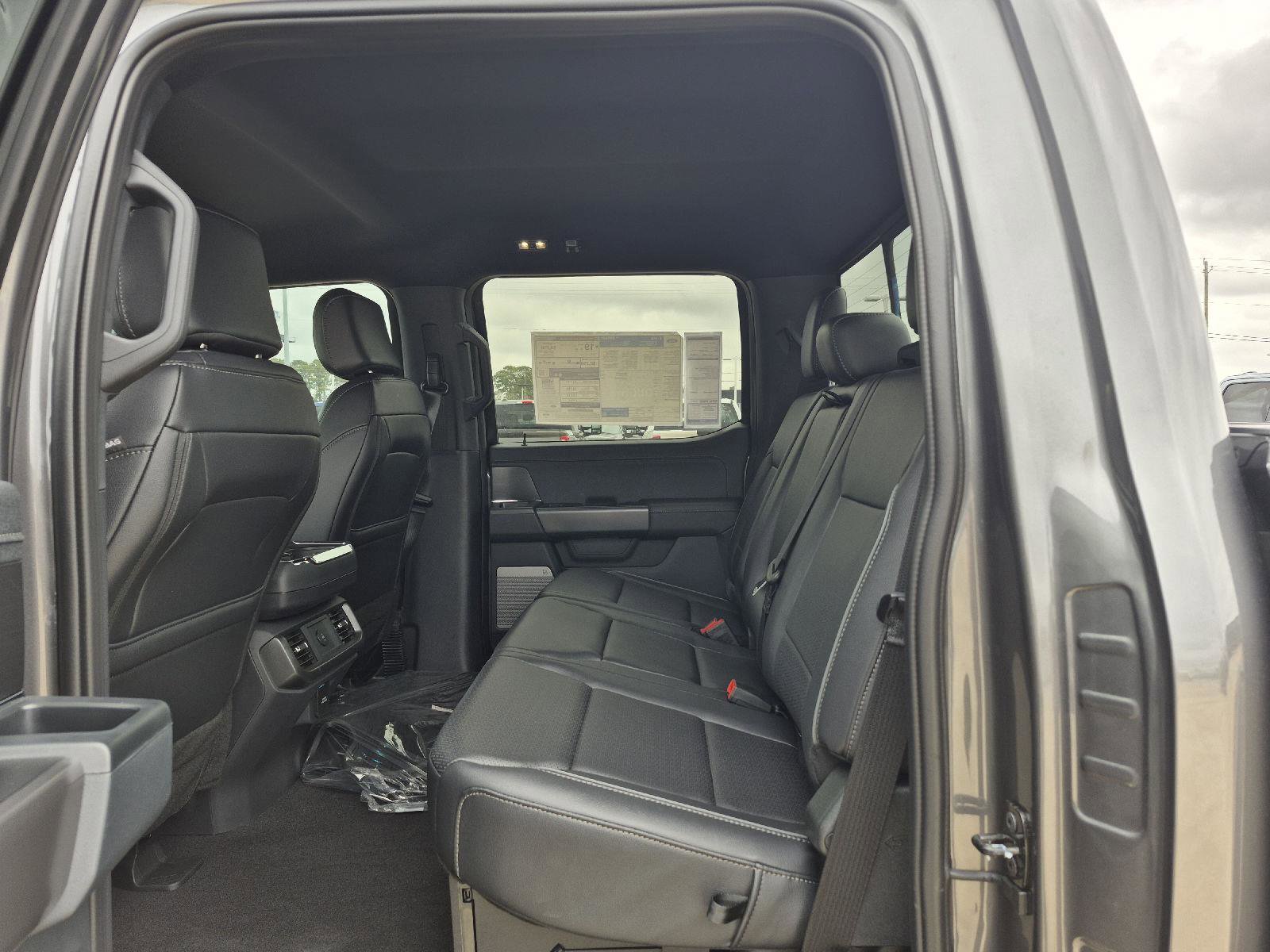 New 2025 Ford F150 Lariat w/ Equipment Group 501A Mid image 27