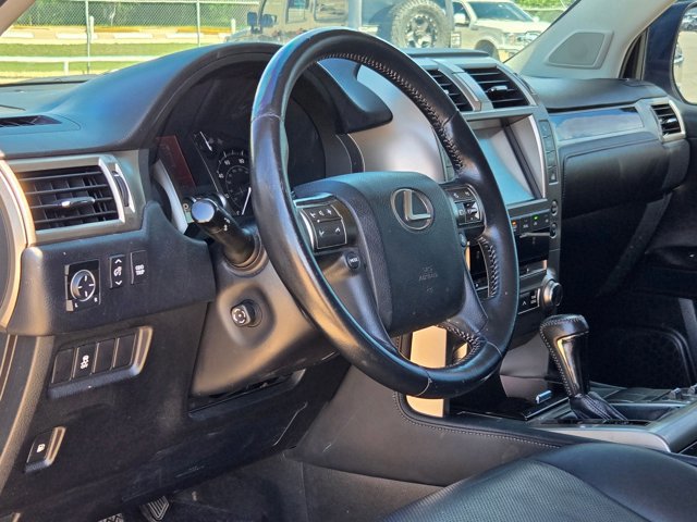 Used 2014 Lexus GX 460 image 9
