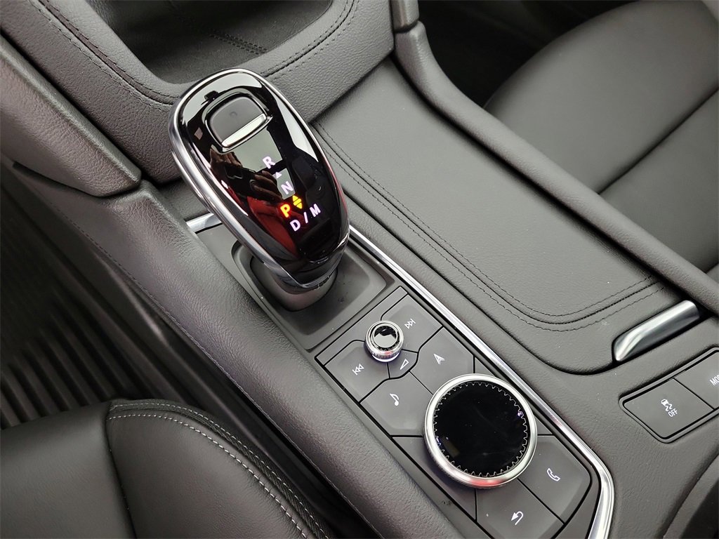 Certified 2025 Cadillac XT6 Premium Luxury w/ Technology Package image 30