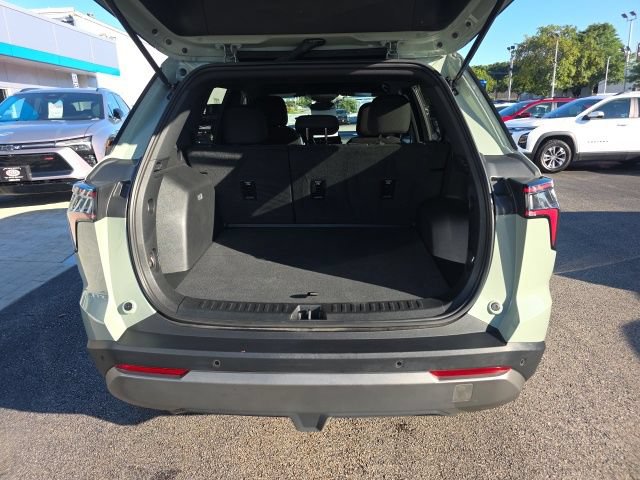 Used 2026 Chevrolet Equinox LT AWD/4WD image 31