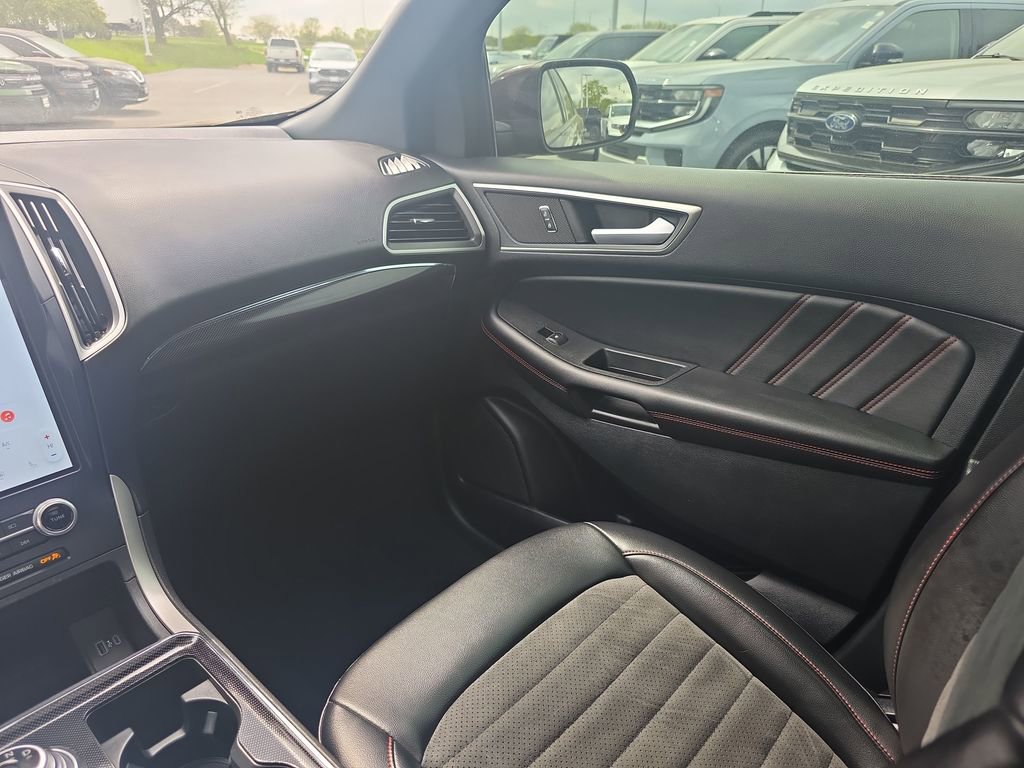 Certified 2021 Ford Edge ST-Line AWD/4WD image 25