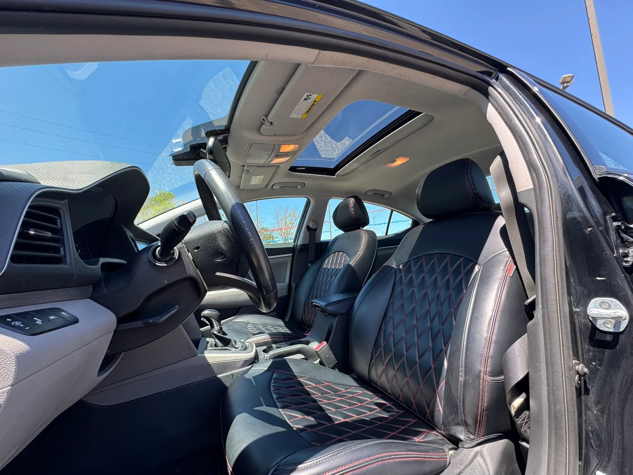 Used 2019 Hyundai Elantra Value Edition FWD image 31