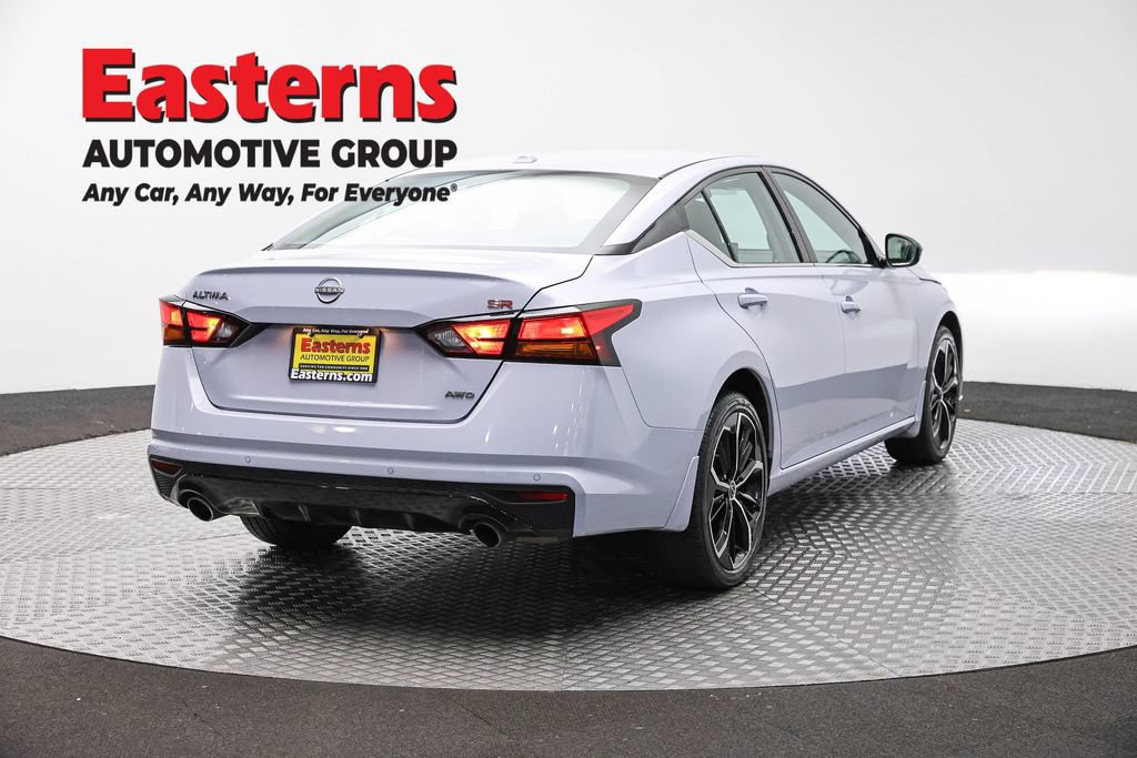 Used 2025 Nissan Altima 2.5 SR w/ SR Premium Package AWD/4WD image 5